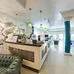 Palace Desenzano 4*