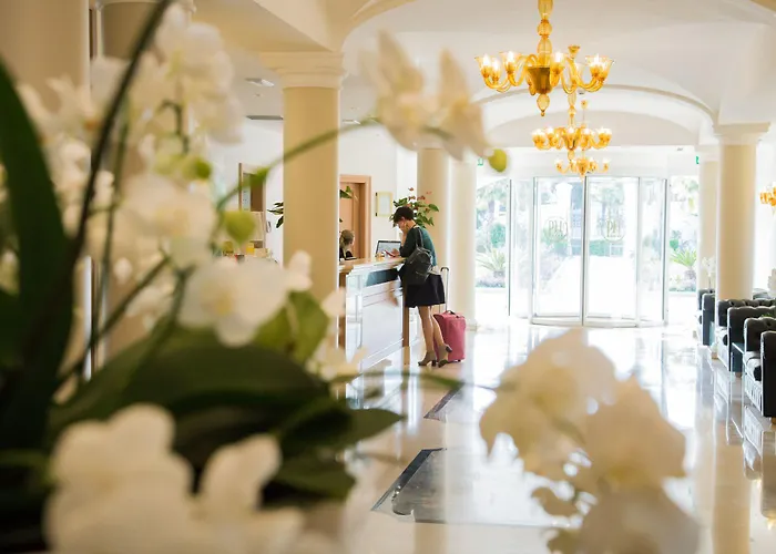 Palace Desenzano 4* Desenzano del Garda