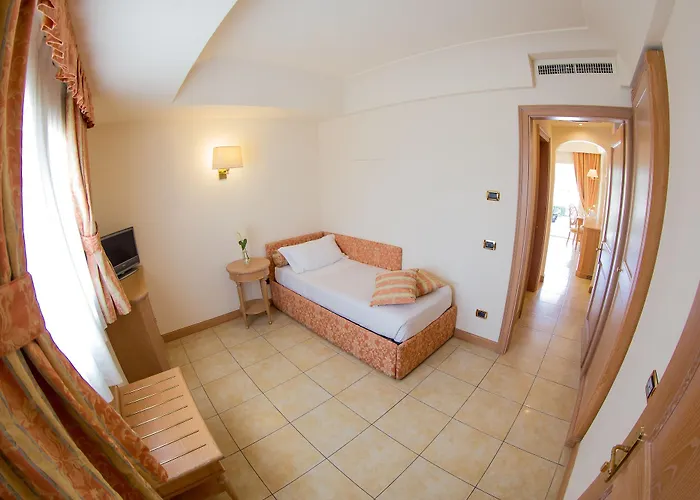 Palace Desenzano Desenzano del Garda