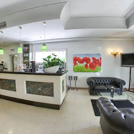 Hotell Palace Desenzano